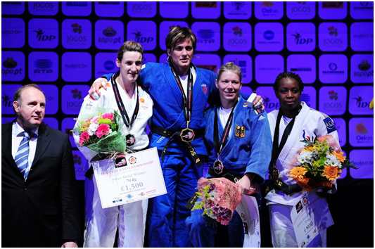 Leire Iglesias en el podium.